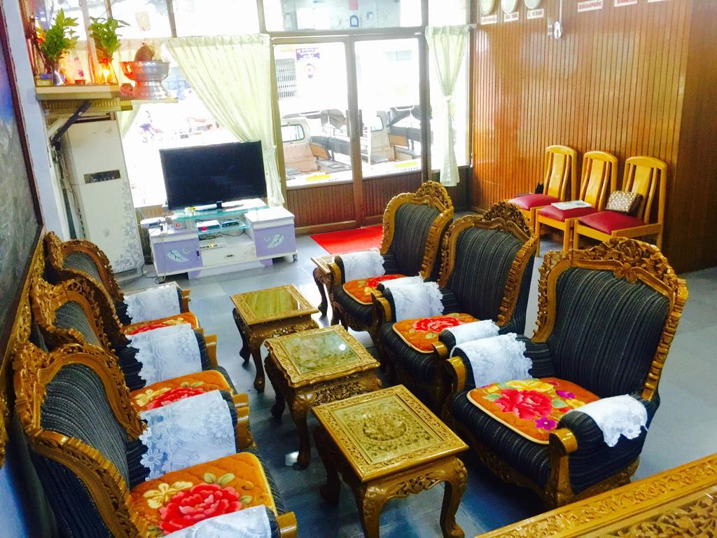 Everest Hotel Yangon Exterior foto